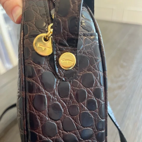 Salvatore Ferragamo Croc Embossed Leather Crossbody bag - Picture 4 of 5